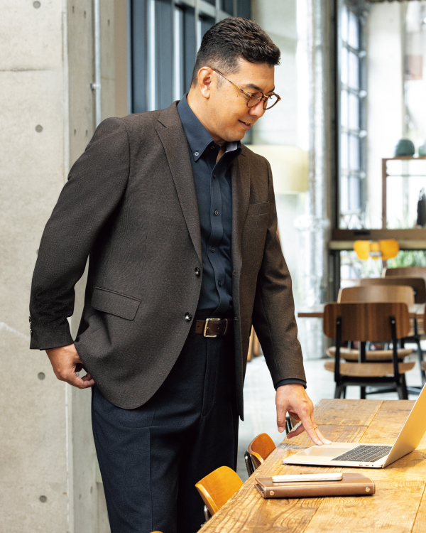 仕事してる様子